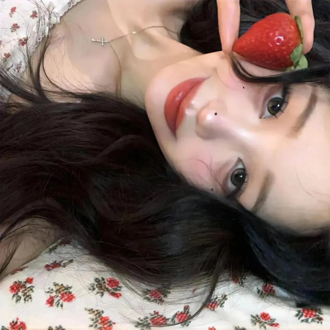 黑夜皓齿